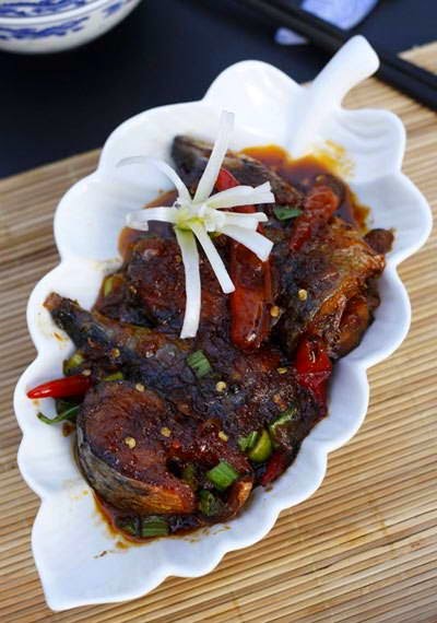 Braised Fish with Sour and Spicy Sauce Recipe