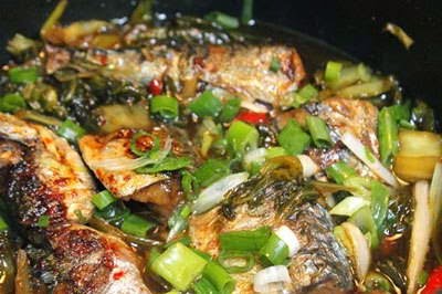 Vietnamese Fish Recipe - Cá Kho Dưa Cải Chua