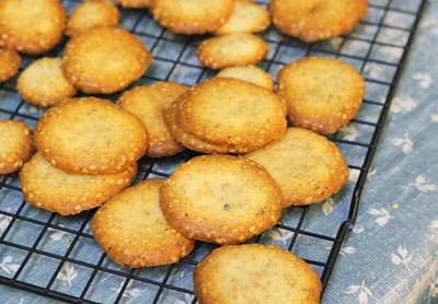 (Bánh Quy Vừng) - Cookie with Sesame