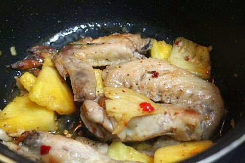 Vietnamese Chicken Recipes - Cánh Gà Rim Dứa Chua Ngọt