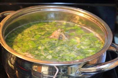 Vietnamese Soup Recipes - Đuôi bò hầm bạch quả và khoai sọ