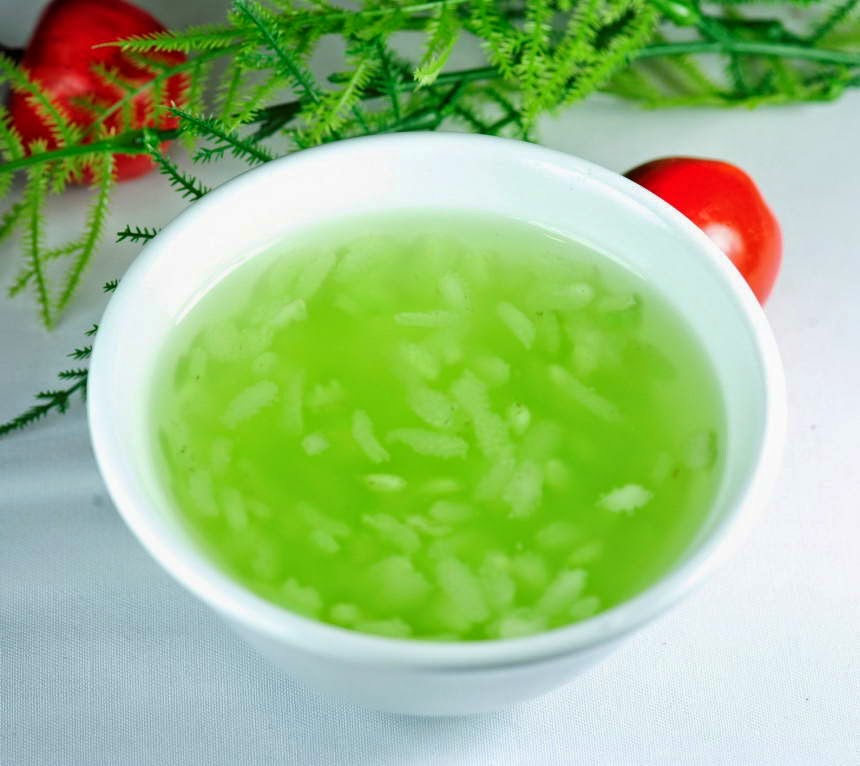 Green Rice Flakes Sweet Soup