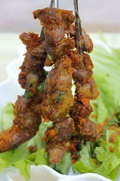 Vietnamese Chicken Recipes - Mề Gà Nướng Nghệ