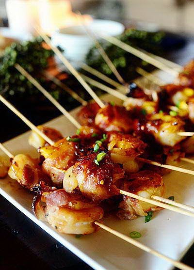 Grilled Rolled Pork with Shrimps and Pineapple