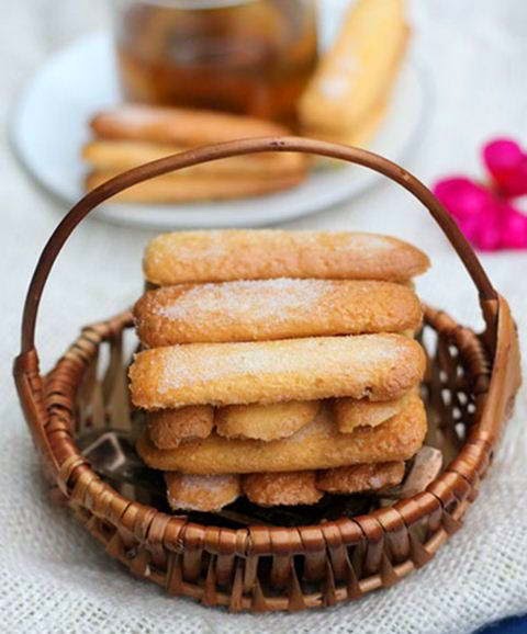 Lady Finger Cake  (Banh Sampa)