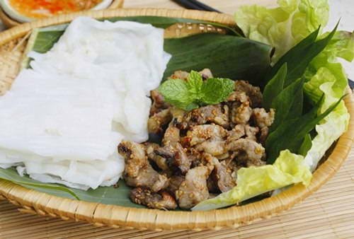 Vietnamese Food Culture - Bánh ướt thịt nướng