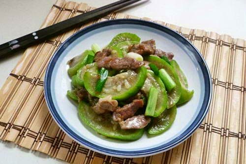 Stir-fried Loopah with Pork  - Mướp Xào Thịt Heo