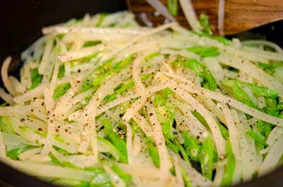 Vietnamese Recipes Vegetarian - Khoai Tây Xào Đậu Cô Ve